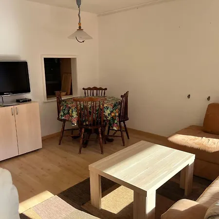 Apartment Utoring 322
